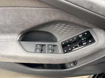 Audi S5 Avant quattro