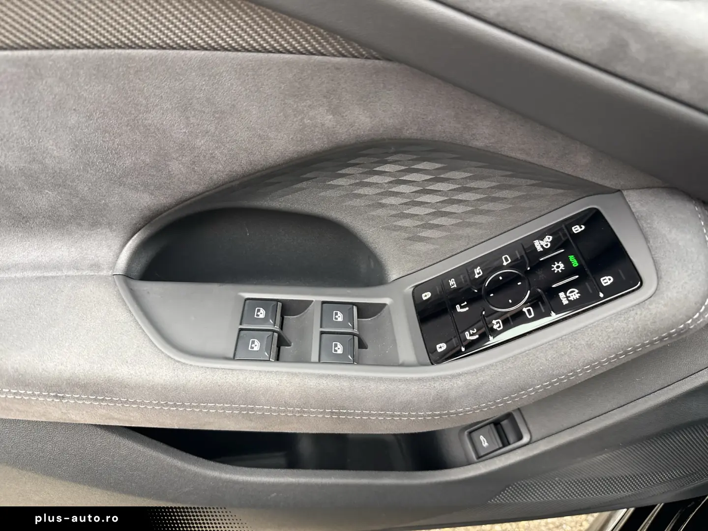 Audi S5 Avant quattro