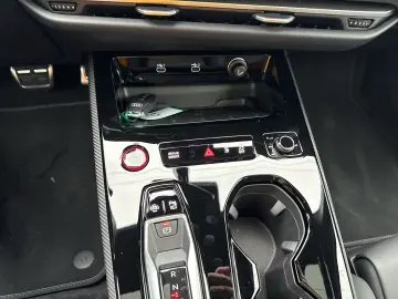 Audi S5 Avant quattro