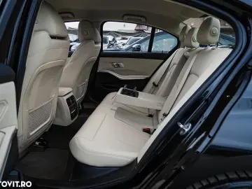 BMW Seria 3 320i xDrive Aut. Sport Line