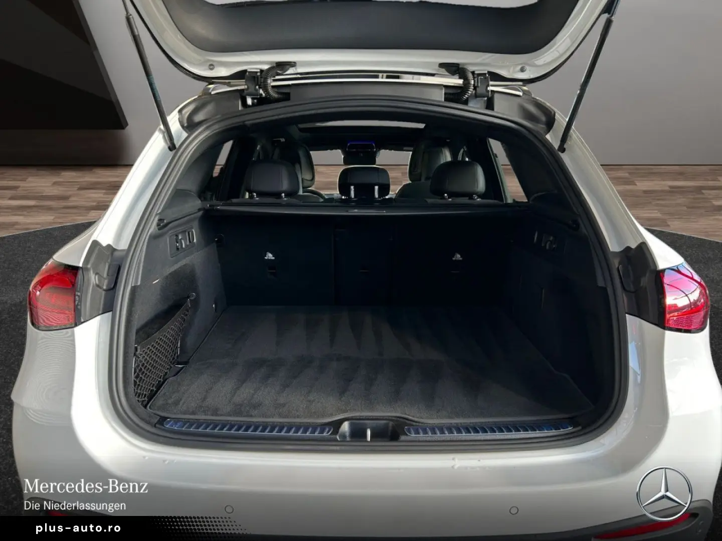 GLC 300 d 4M AMGPrem  Night Pano 360 AHK Burmest