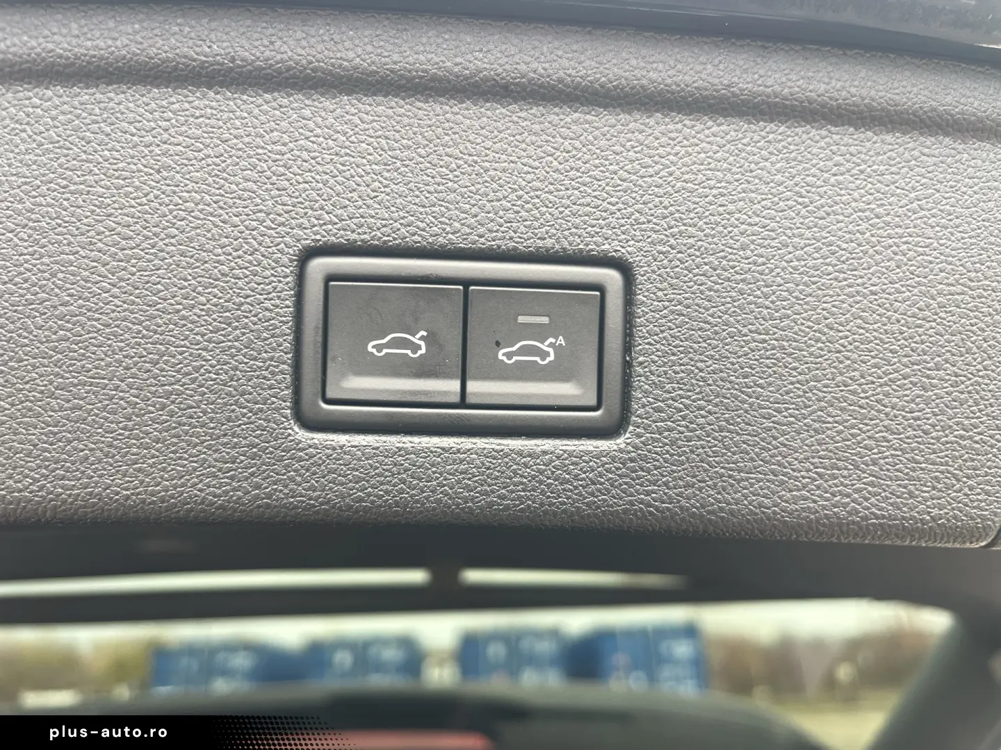 VW Touareg R-Line V6 TDI