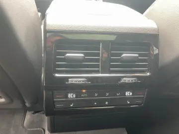 VW Touareg R-Line V6 TDI