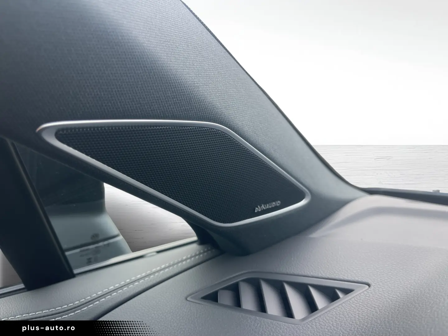 VW Touareg R-Line V6 TDI