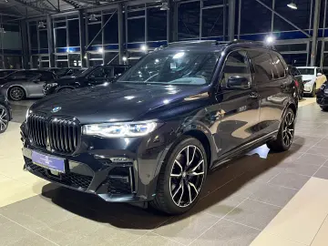 X7  M Sport Pano