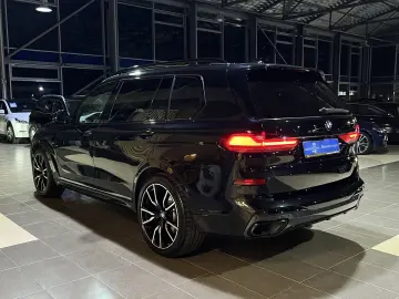 X7  M Sport Pano