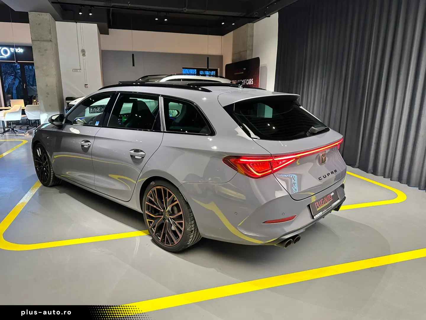 Cupra Leon Sportstourer  Pano Beats Camera Memorii