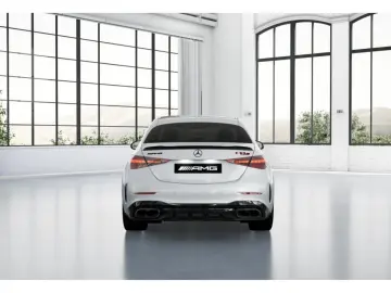 Mercedes-Benz C 63 AMG S E-PERF