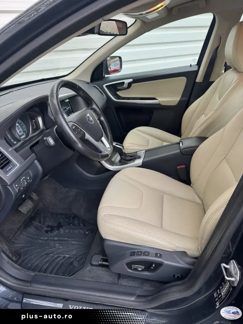 Volvo XC60 2015 2.0 diesel cutie automata