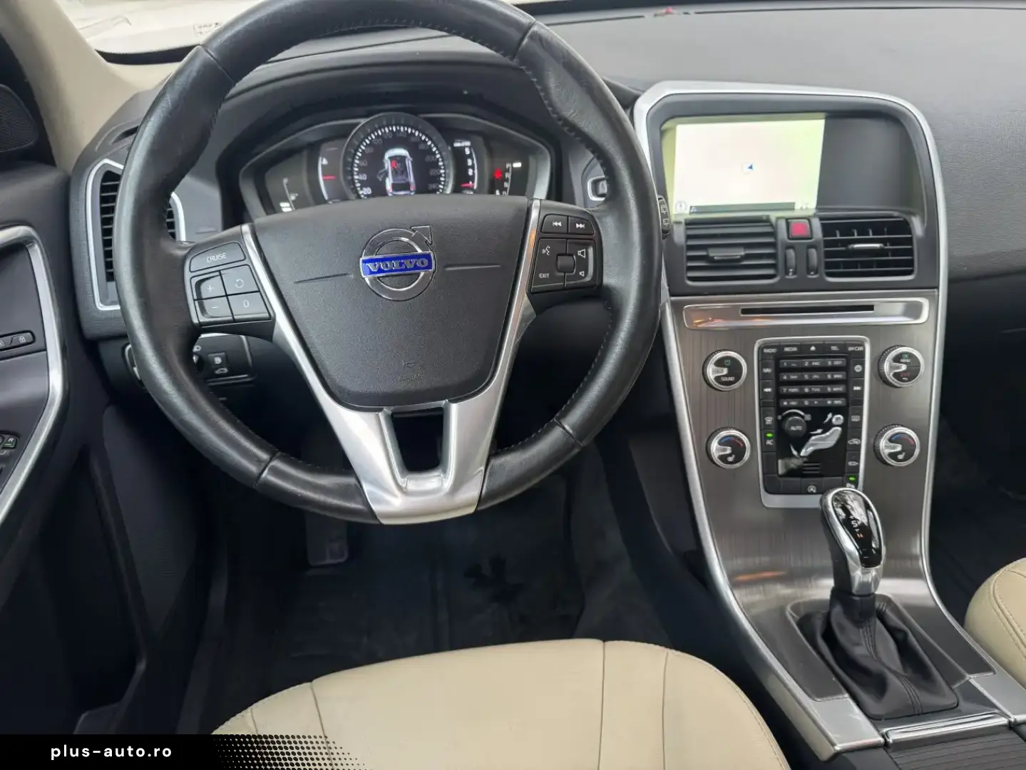 Volvo XC60 2015 2.0 diesel cutie automata