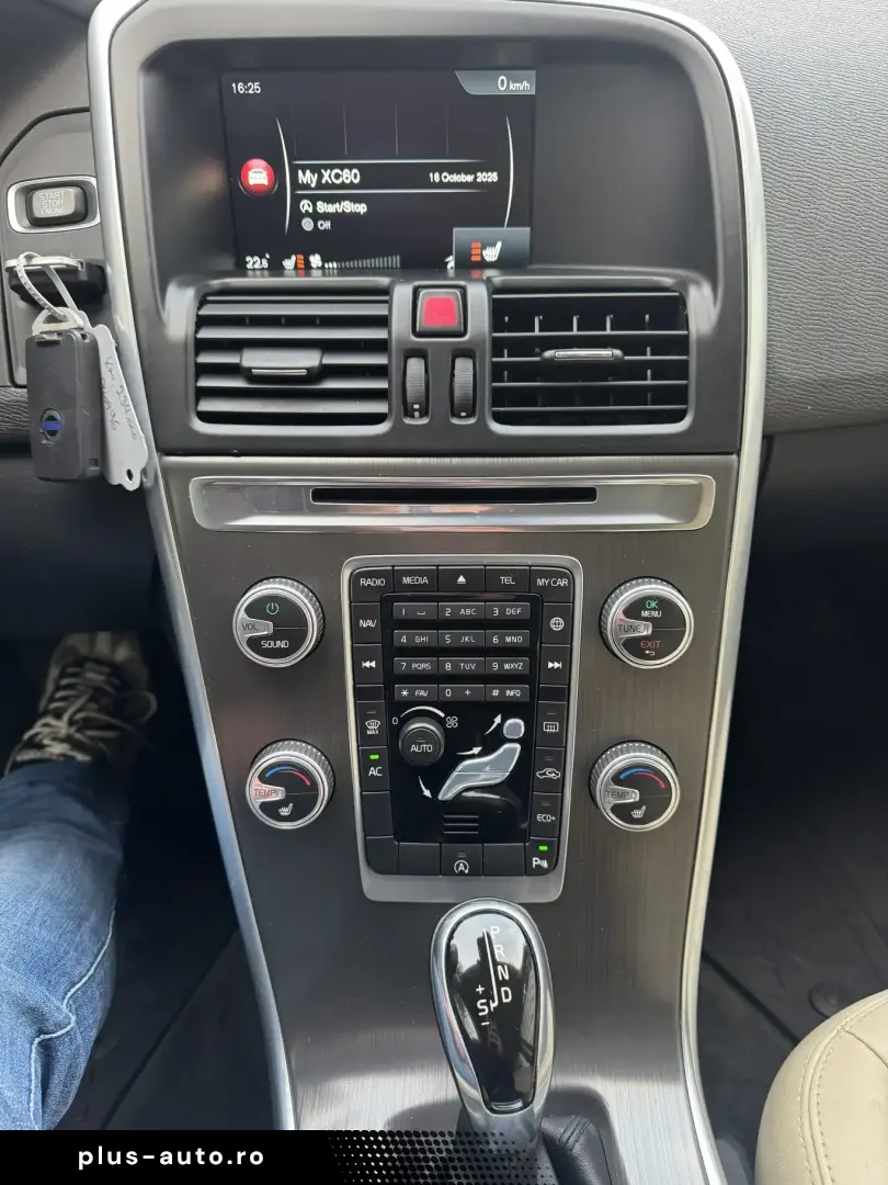 Volvo XC60 2015 2.0 diesel cutie automata