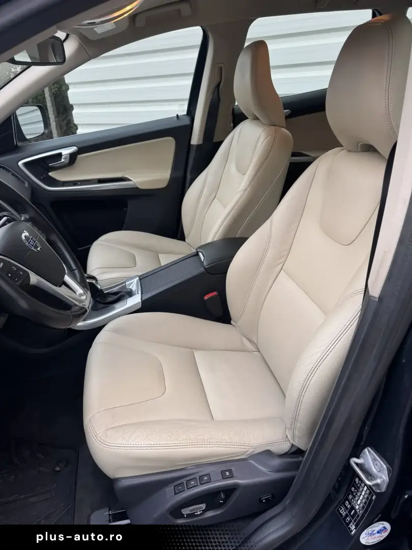 Volvo XC60 2015 2.0 diesel cutie automata