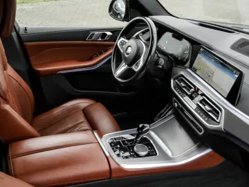 X5 xDrive40d M SPORT AHK H K PANO HuD DA PROF