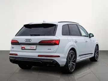 Q7 S line 55TFSI e Quatro