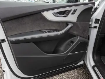 Q7 S line 55TFSI e Quatro