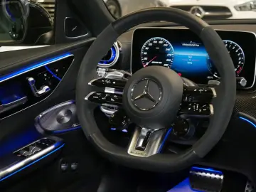Mercedes-Benz C 63 AMG S E PERFORMANCE