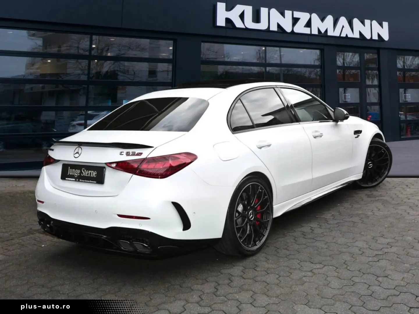 Mercedes-Benz C 63 AMG S E PERFORMANCE Night