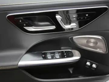 Mercedes-Benz C 63 AMG S E PERFORMANCE Night