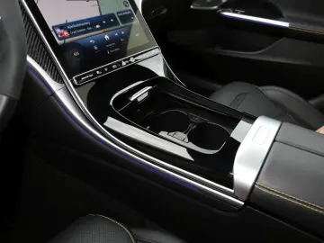 Mercedes-Benz C 63 AMG S E PERFORMANCE Night