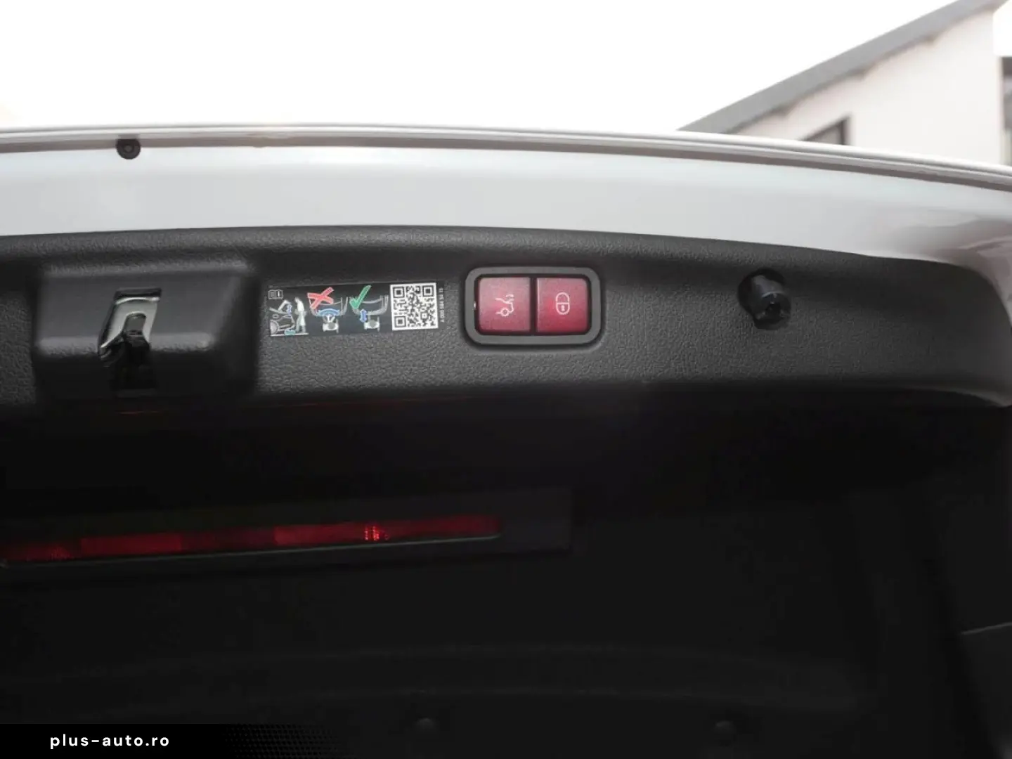 Mercedes-Benz C 63 AMG S E PERFORMANCE Night