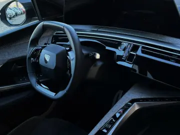 NOUL PEUGEOT 3008 SUV GT 1.2 HYBRID 145 CP E-DCS6