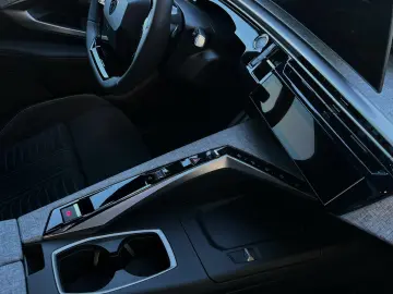 NOUL PEUGEOT 3008 SUV GT 1.2 HYBRID 145 CP E-DCS6