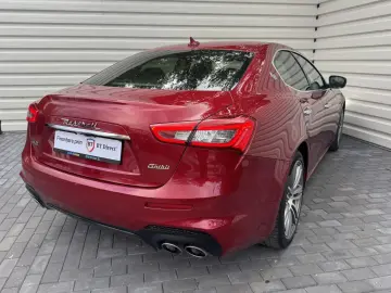 Maserati Ghibli SQ4 benzina 430 cp 4×4