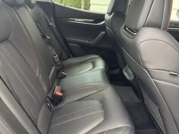 Maserati Ghibli SQ4 benzina 430 cp 4×4