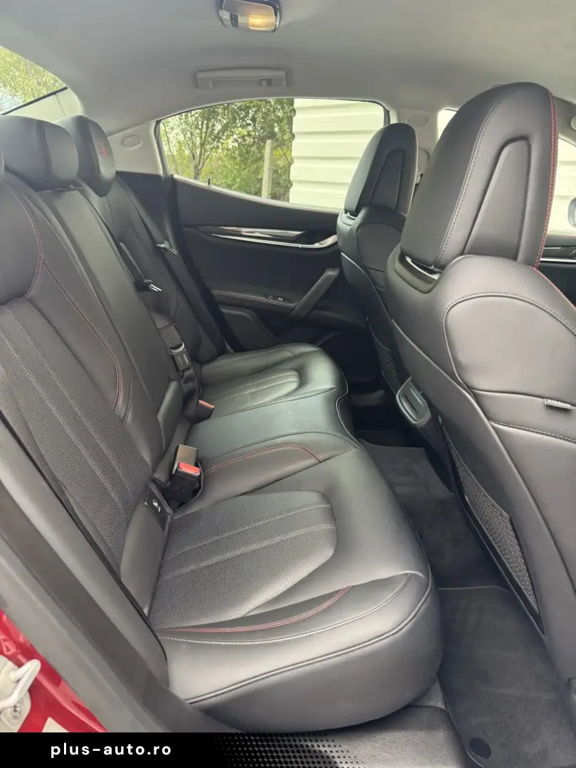 Maserati Ghibli SQ4 benzina 430 cp 4×4