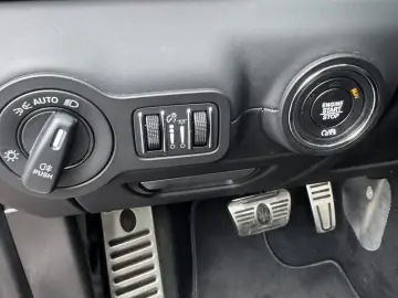 Maserati Ghibli SQ4 benzina 430 cp 4×4