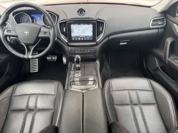 Maserati Ghibli SQ4 benzina 430 cp 4×4