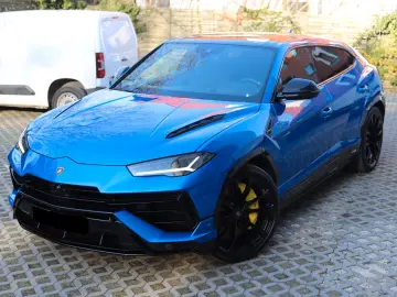 URUS S   AKRAPOVIC   PANO   B&O   MASSAGE