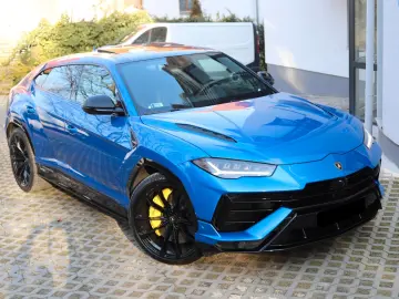 URUS S   AKRAPOVIC   PANO   B&O   MASSAGE