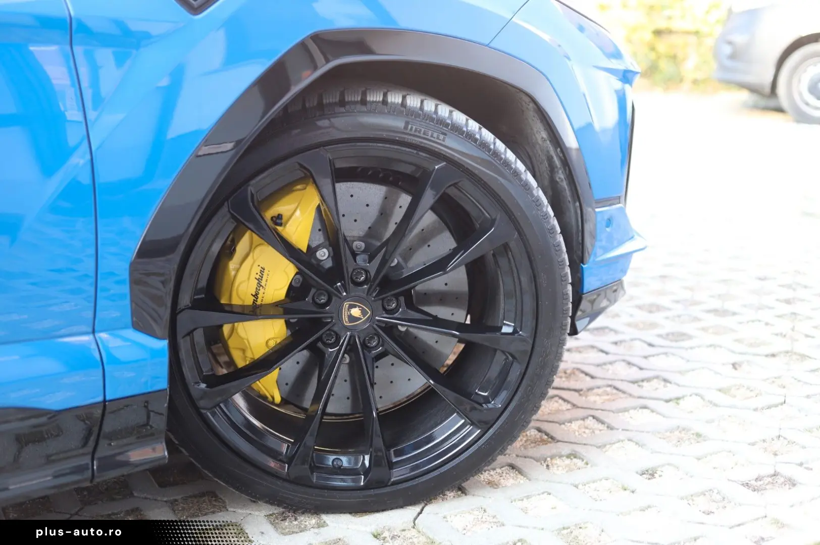 URUS S   AKRAPOVIC   PANO   B&O   MASSAGE