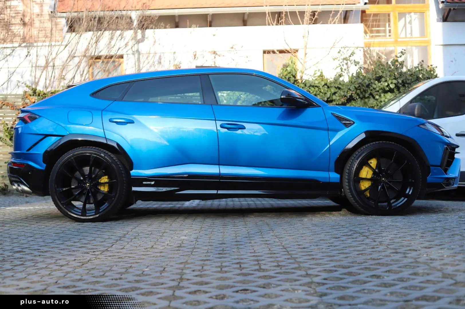 URUS S   AKRAPOVIC   PANO   B&O   MASSAGE