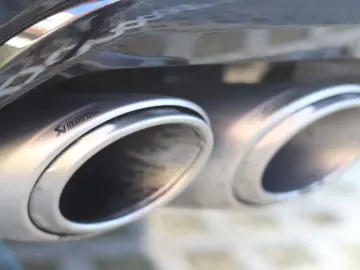 URUS S   AKRAPOVIC   PANO   B&O   MASSAGE