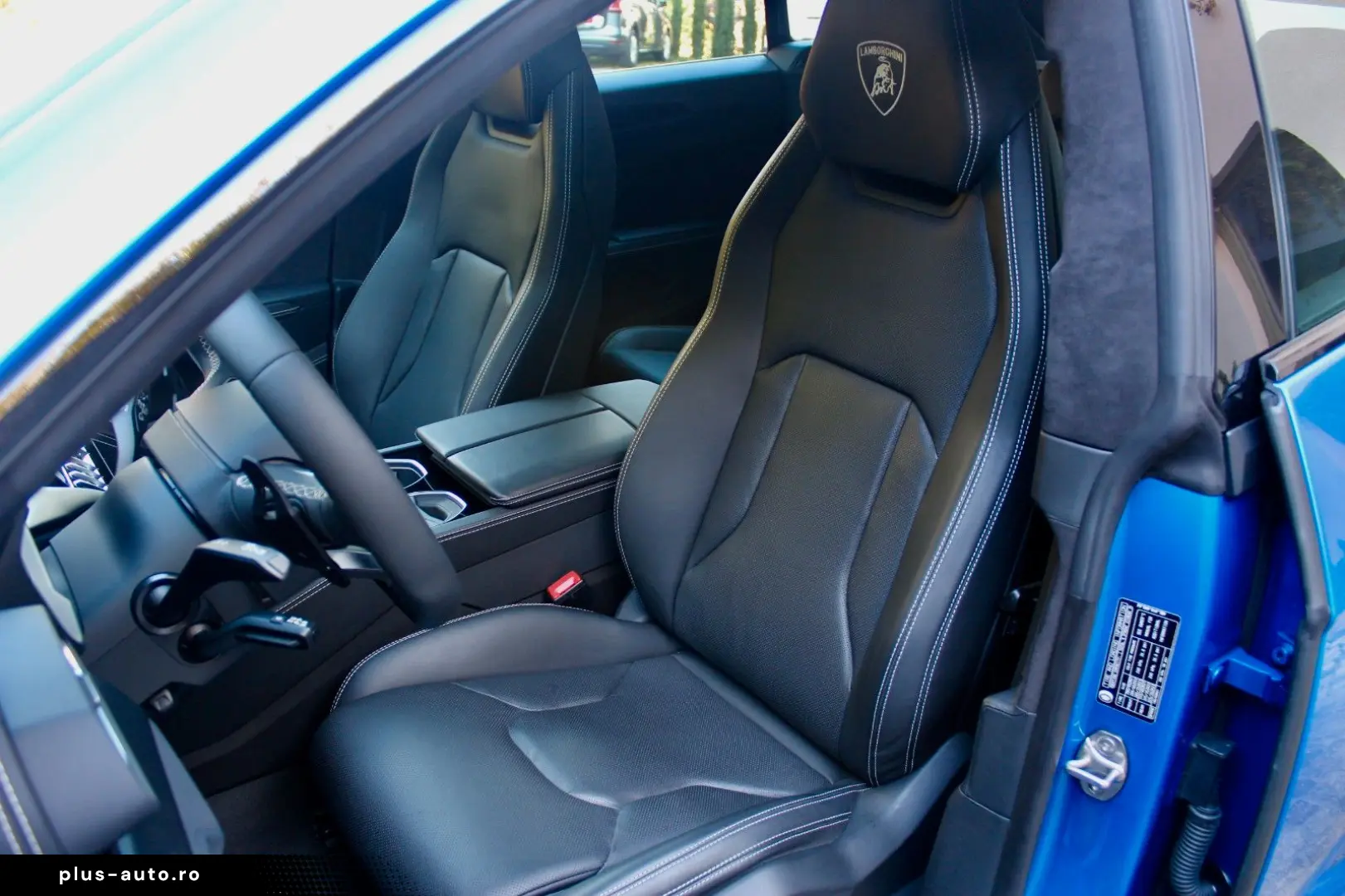 URUS S   AKRAPOVIC   PANO   B&O   MASSAGE