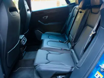 URUS S   AKRAPOVIC   PANO   B&O   MASSAGE