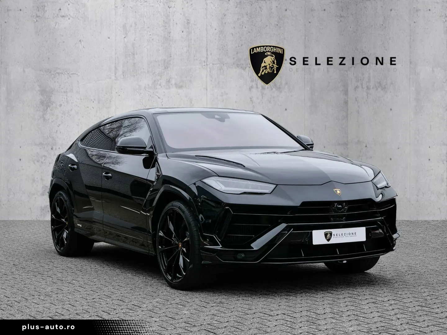 Urus S Nero Helene  Electrical Trailer Towing