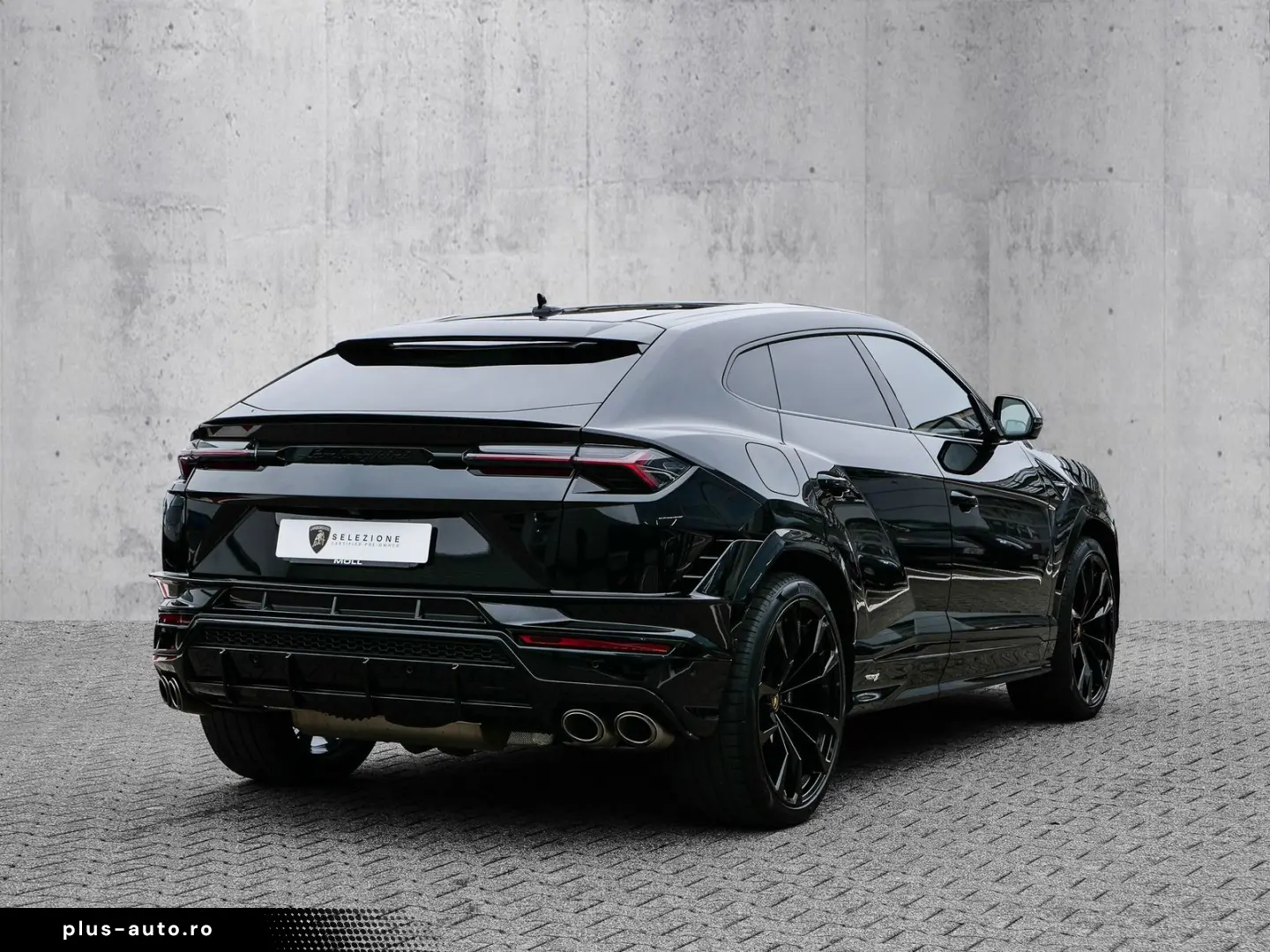 Urus S Nero Helene  Electrical Trailer Towing