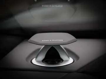 Urus S Nero Helene  Electrical Trailer Towing