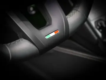 Urus S Nero Helene  Electrical Trailer Towing