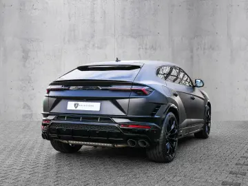 Urus S Nero Nemesis  Style Package  Dark Package
