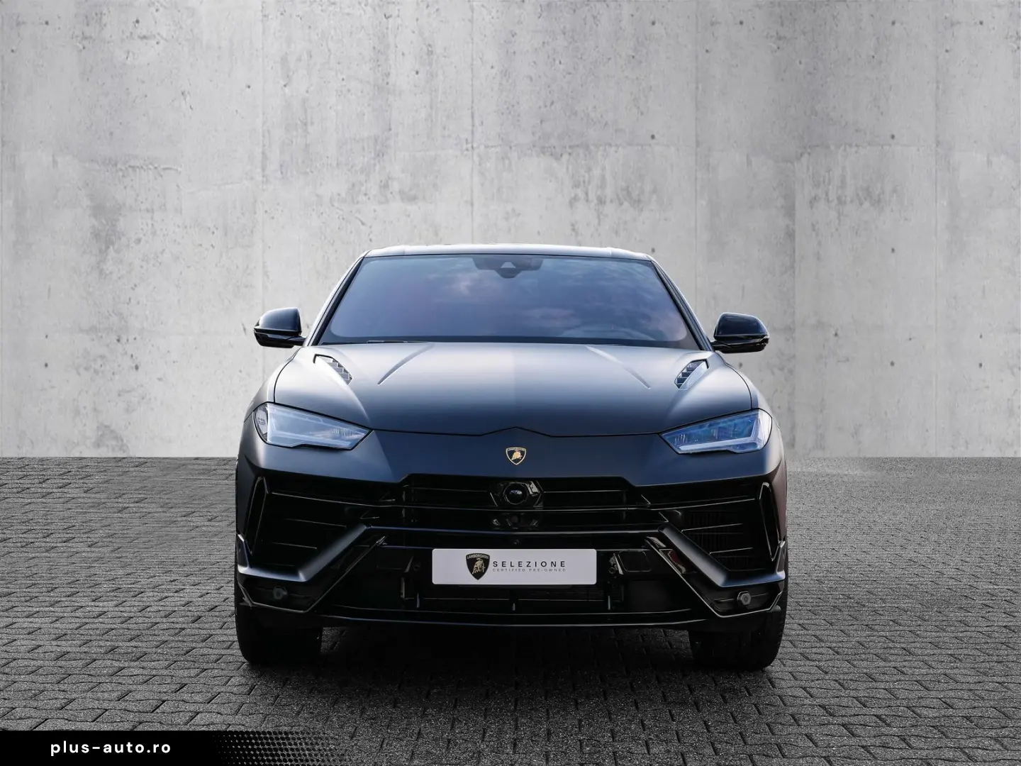 Urus S Nero Nemesis  Style Package  Dark Package