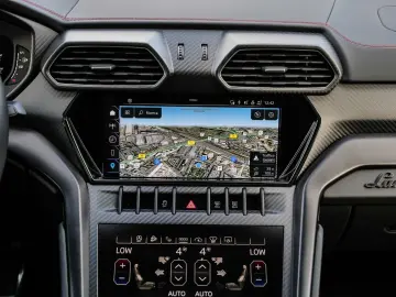 Urus S Nero Nemesis  Style Package  Dark Package