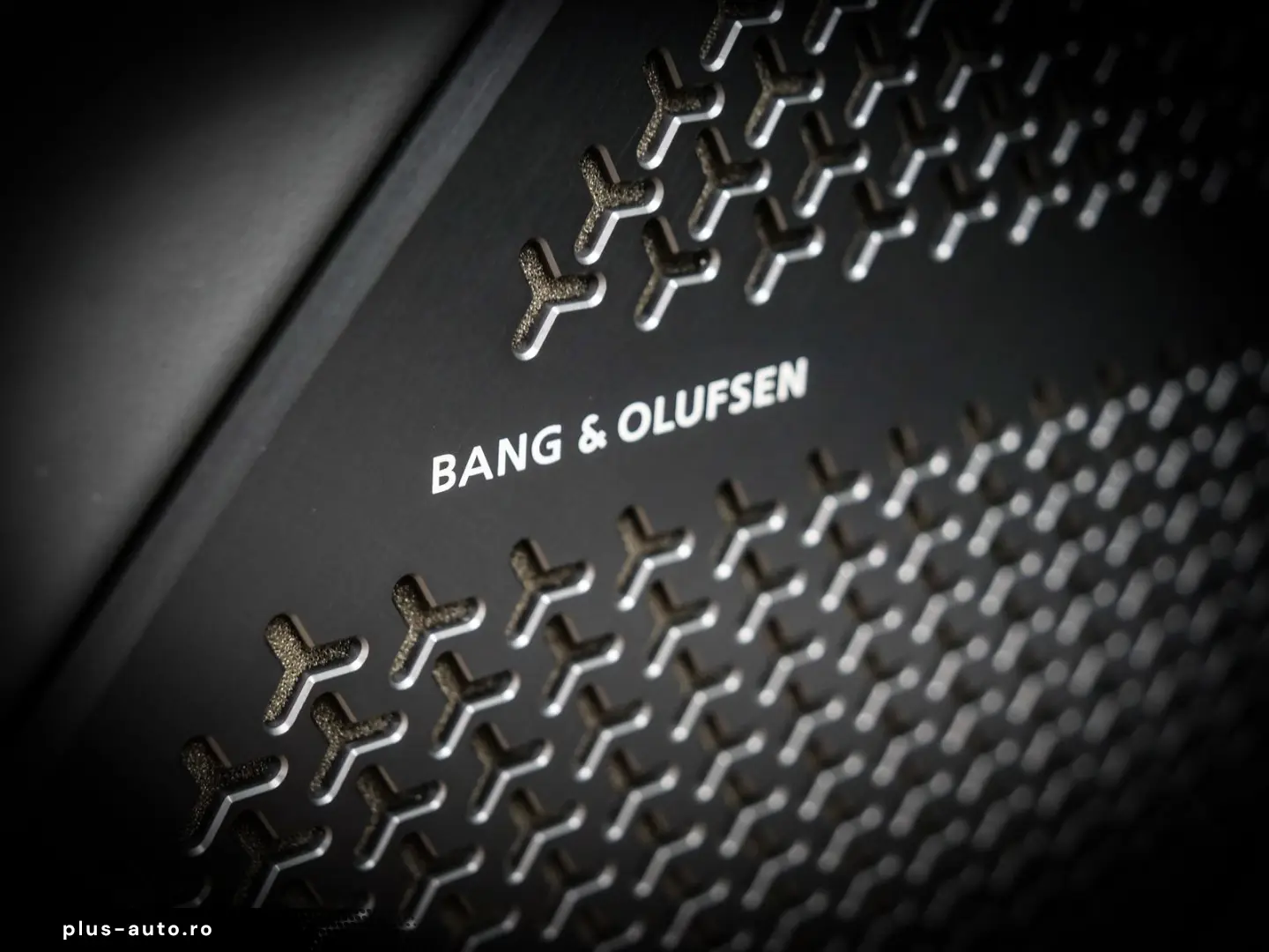 Urus S Nero Nemesis  Style Package  Dark Package