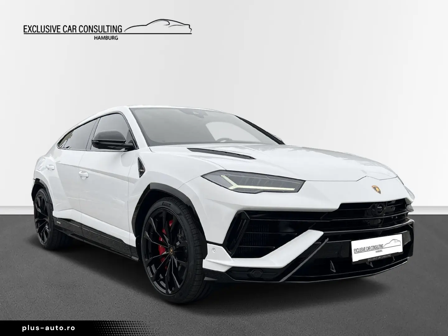 Urus S  EXHAUST AKRAPOVIC  Pano  Headup  23