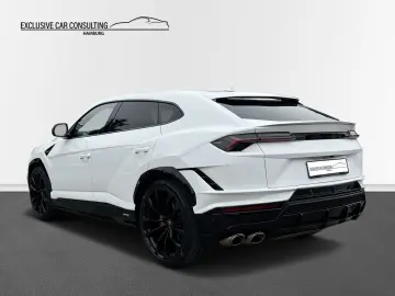 Urus S  EXHAUST AKRAPOVIC  Pano  Headup  23