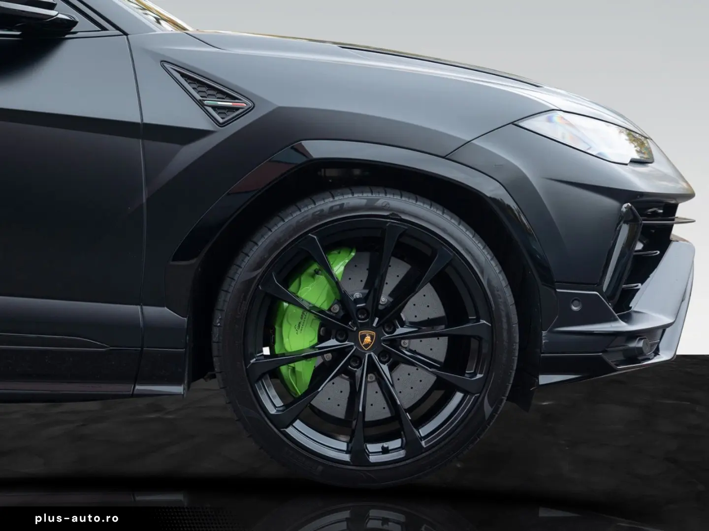 Urus S   Matt PPF   Park Assistance Pack