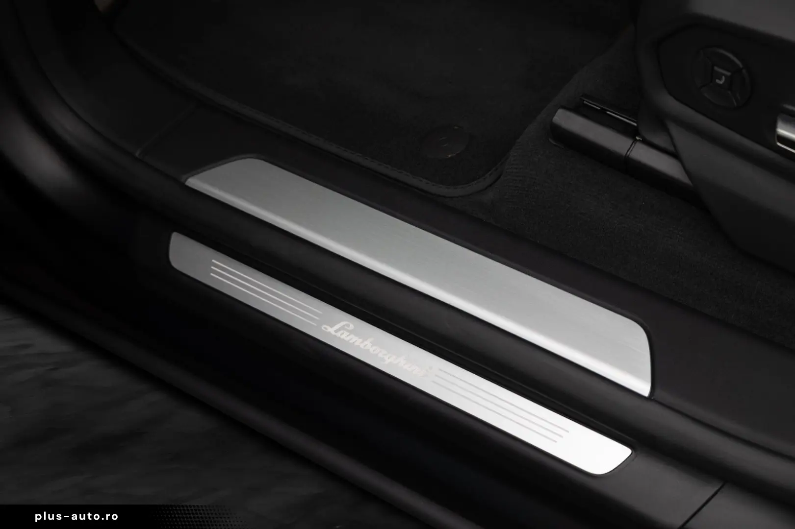 Urus S   Matt PPF   Park Assistance Pack